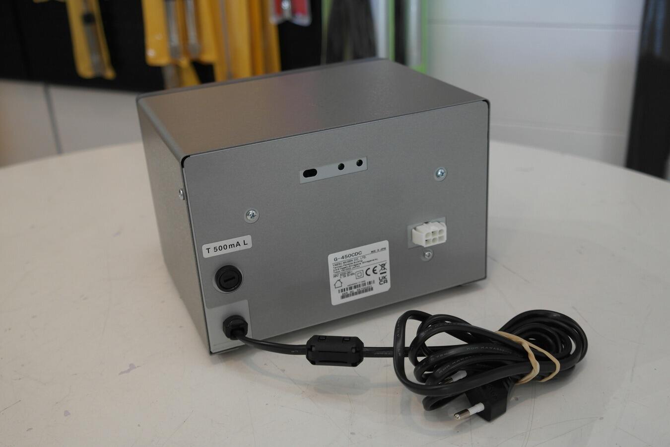 Yaesu G-450CDC antenna rotator controller close up