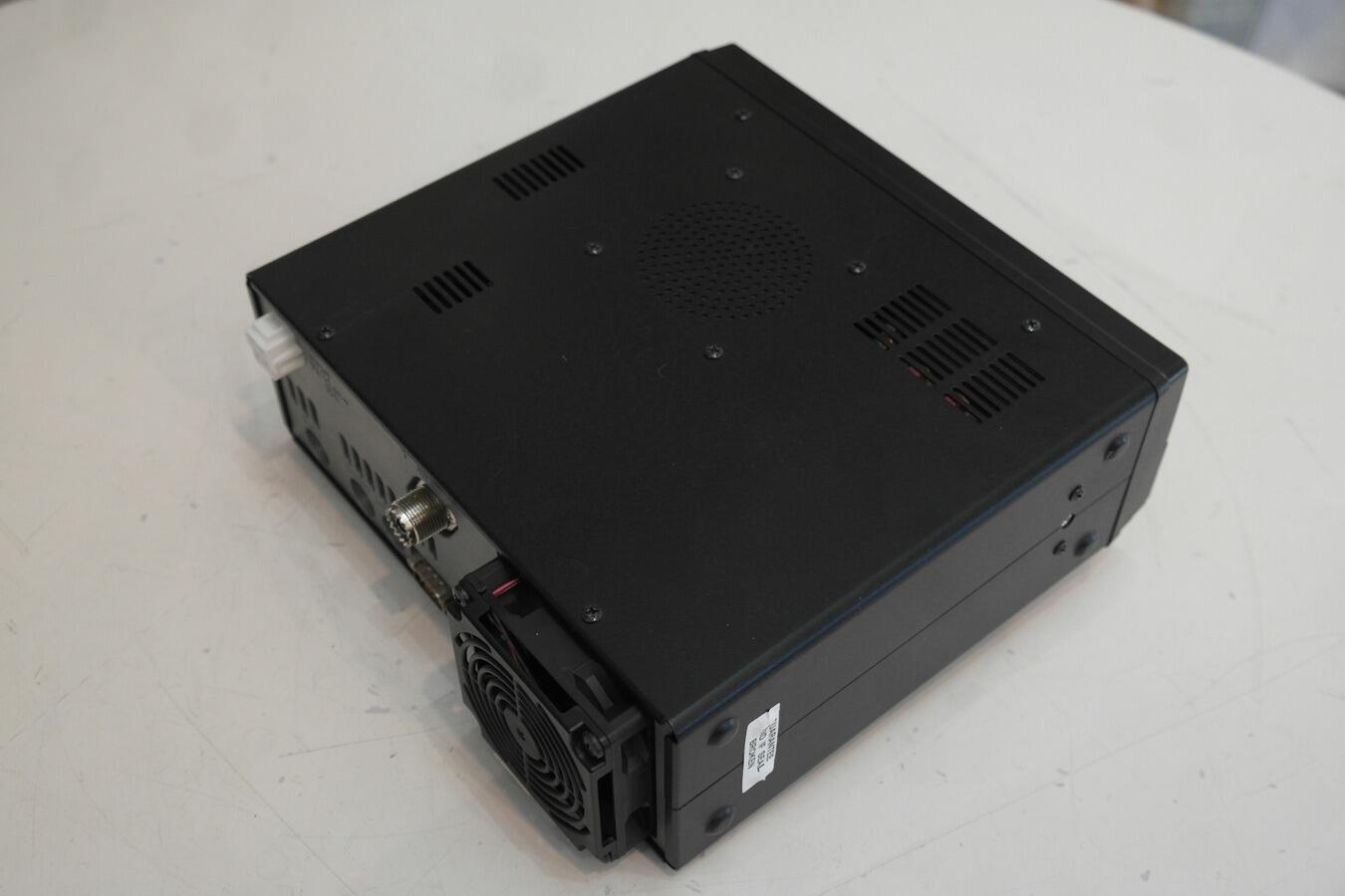 Yaesu FT-450D compact HF base station amateur radio