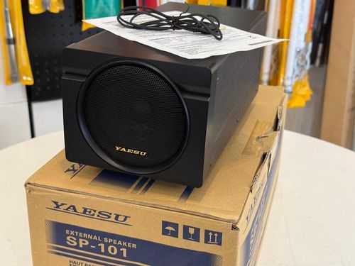 Second hand Yaesu SP‑101 external speaker – front view