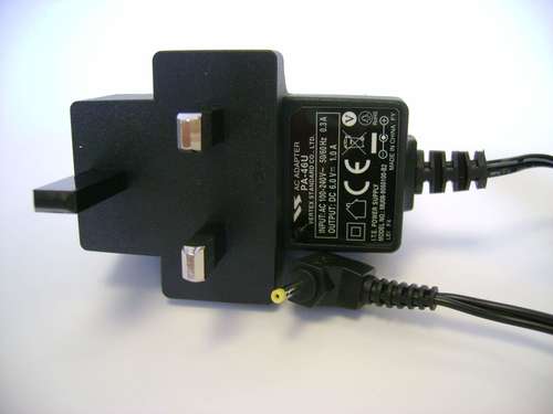 Yaesu PA-46 6.0 VDC switch mode AC wall adapter.