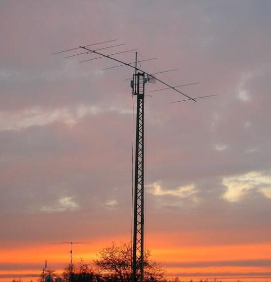 7-element 10m Mono Band Beam ZX10-7 is a high-performance antenna designed for the 10-meter amateur radio band