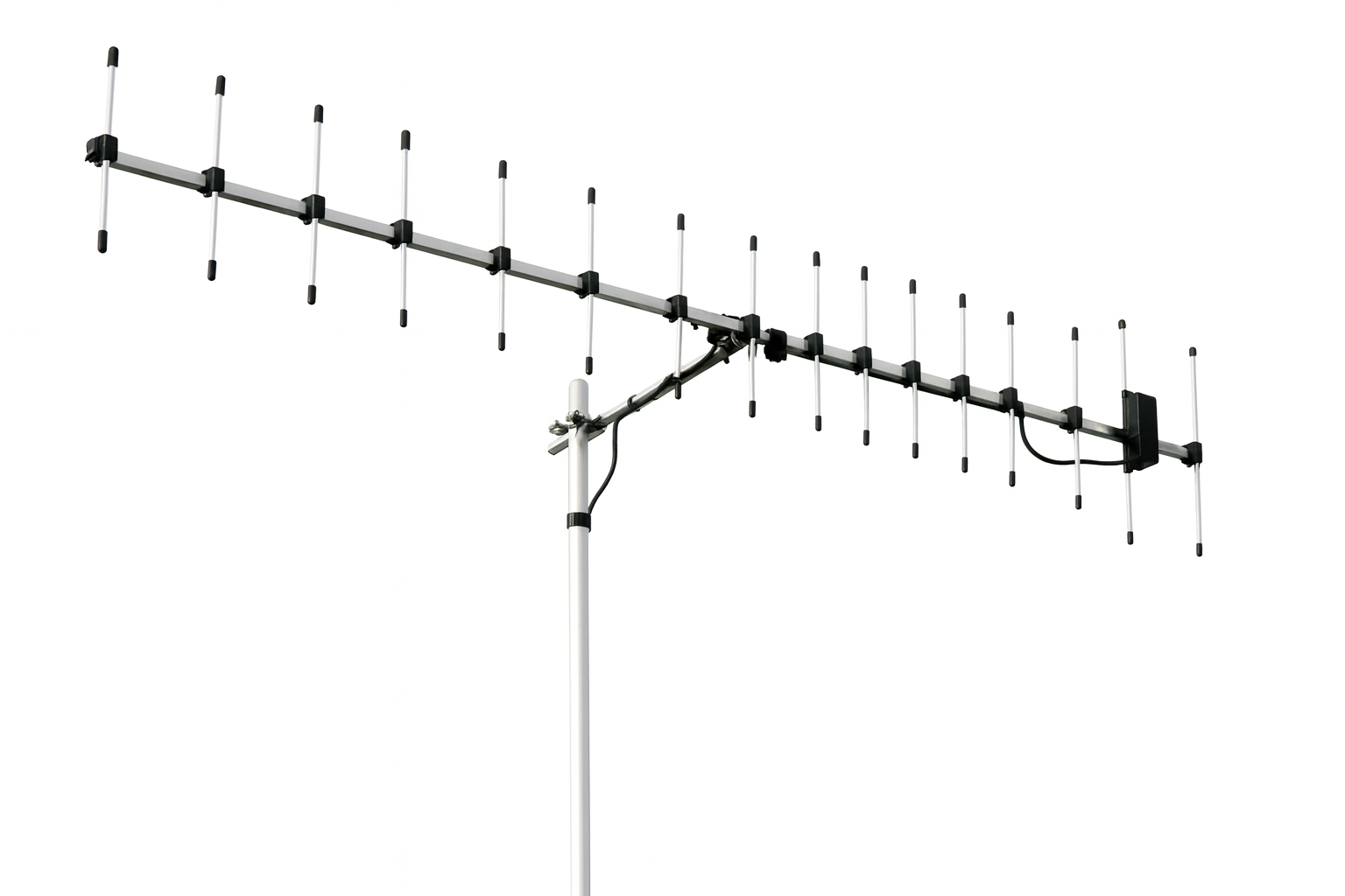 Diamond A430S15R 430–440 MHz 15 element Yagi beam antenna mounted on mast, isolated on white background