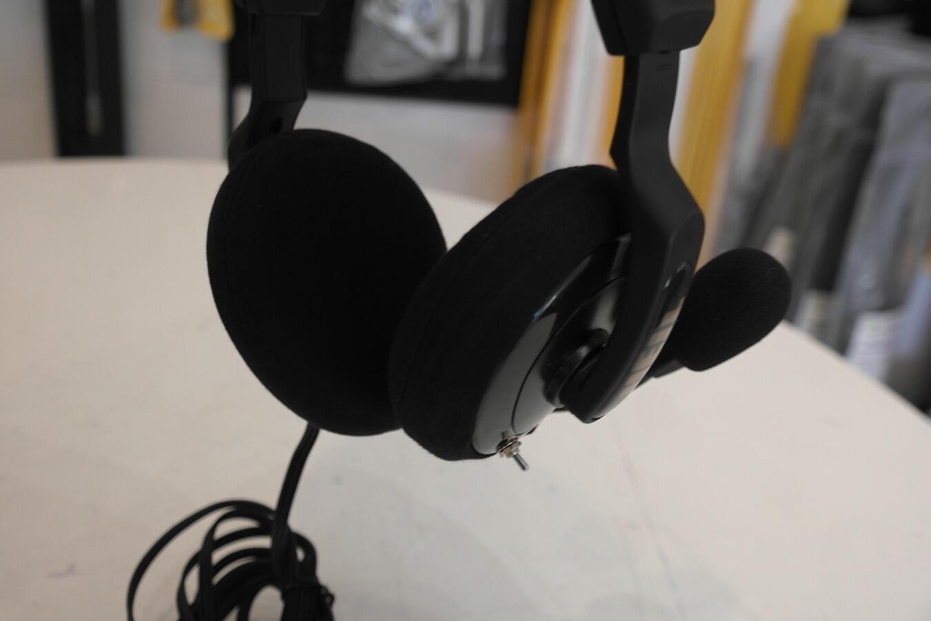 Heil Pro Set IC Icom headset cable and connector detail