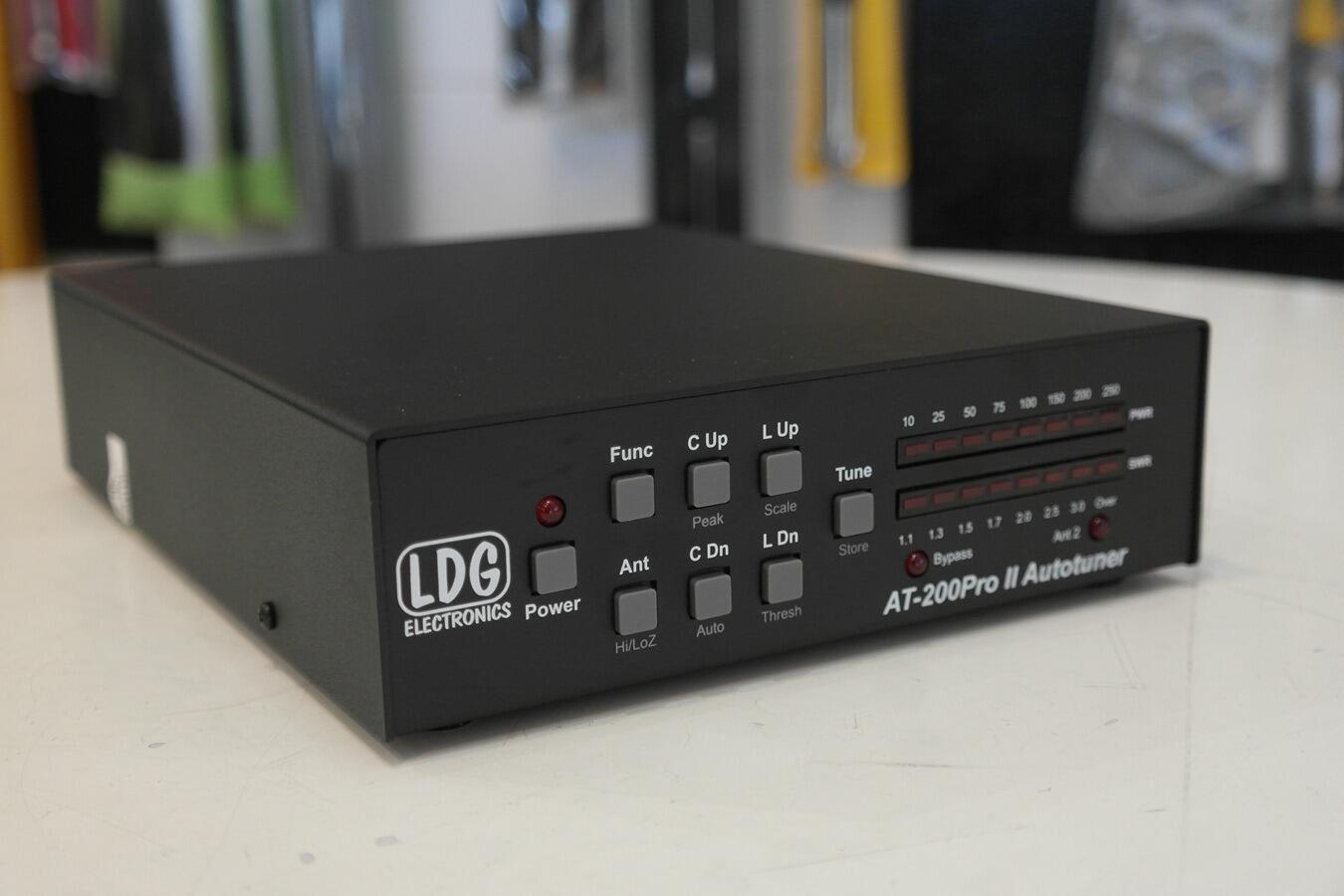 LDG AT-200ProII 200 watt automatic antenna matching unit