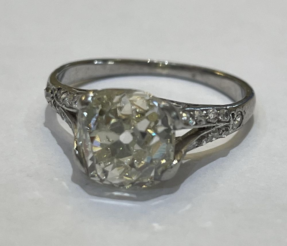 Fine jewellery at T J Thornton