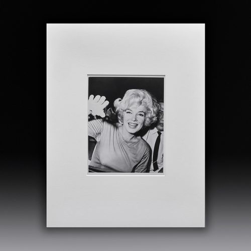 Marilyn Monroe Vintage Publicity Photograph - Candid Euphoria