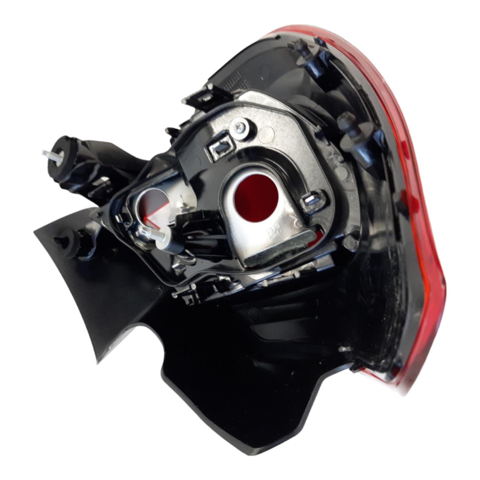 Vauxhall Corsa E RH OS Rear quarter panel light assembly product image