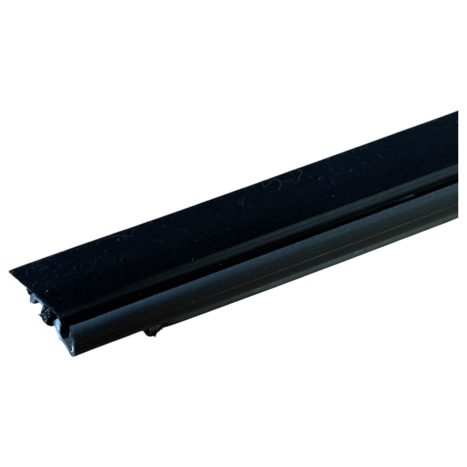 MG Front door weatherstrip replacement part 10941362