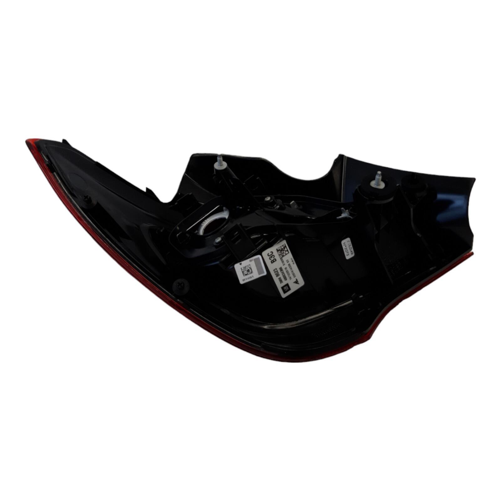 Vauxhall OEM Corsa E RH OS Rear quarter panel light assembly