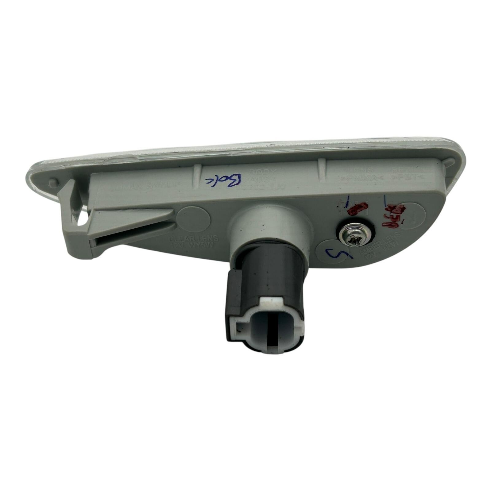KIA factory Hyundai i20 LH NS Side indicator assembly 923021J000