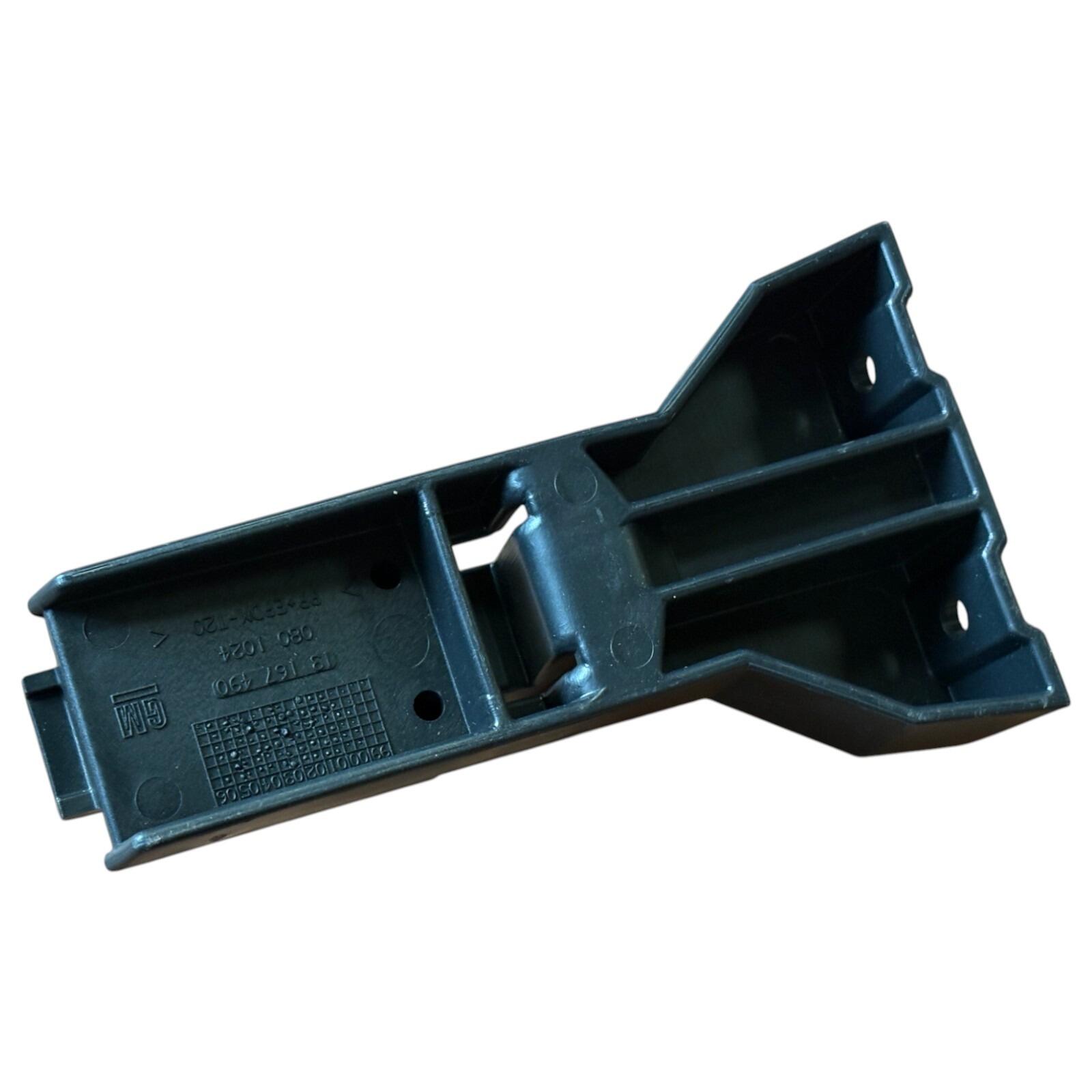 Genuine Vauxhall Corsa C Combo C Rear bumper bracket close up view