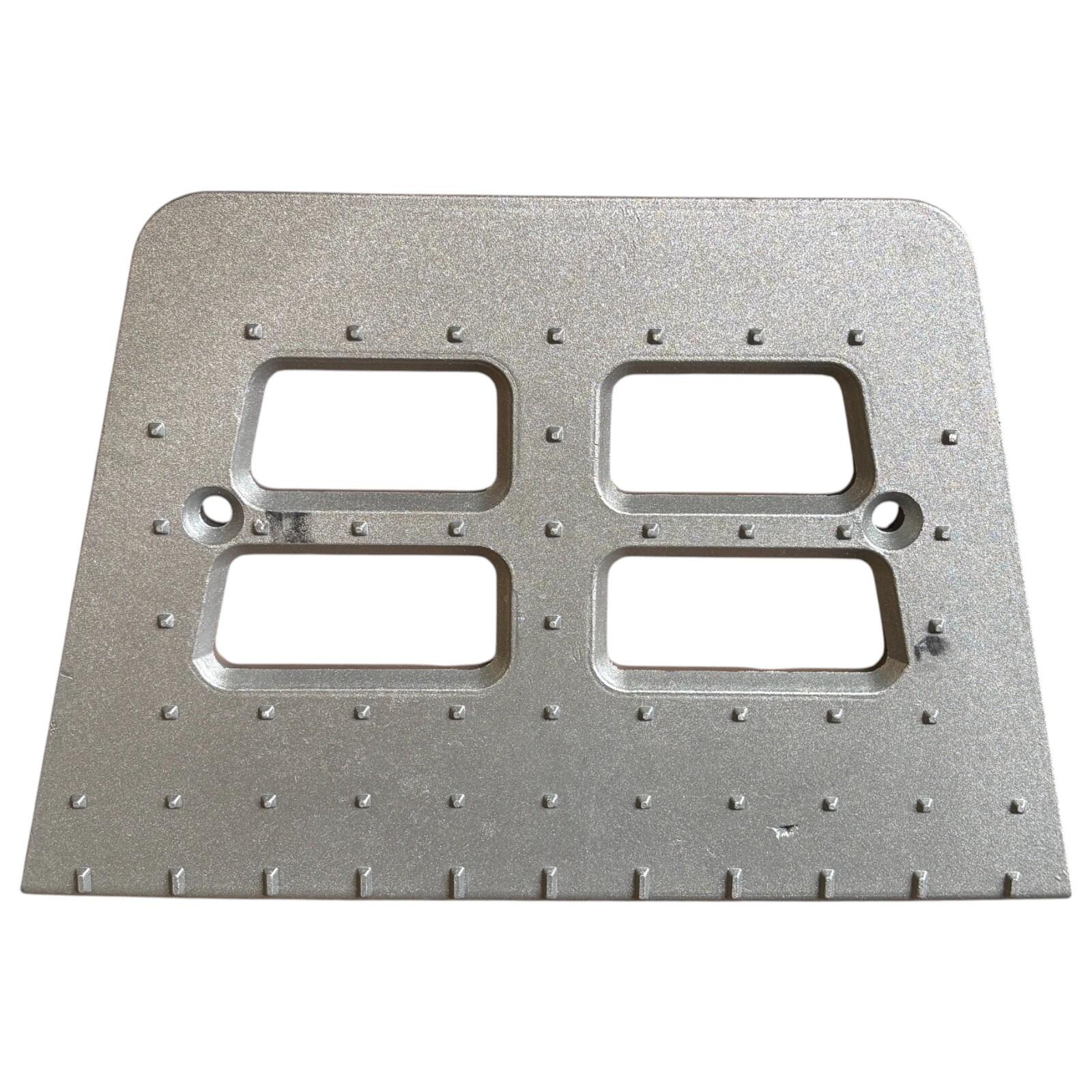 Miscellaneous Covind Step plate fits DAF CF