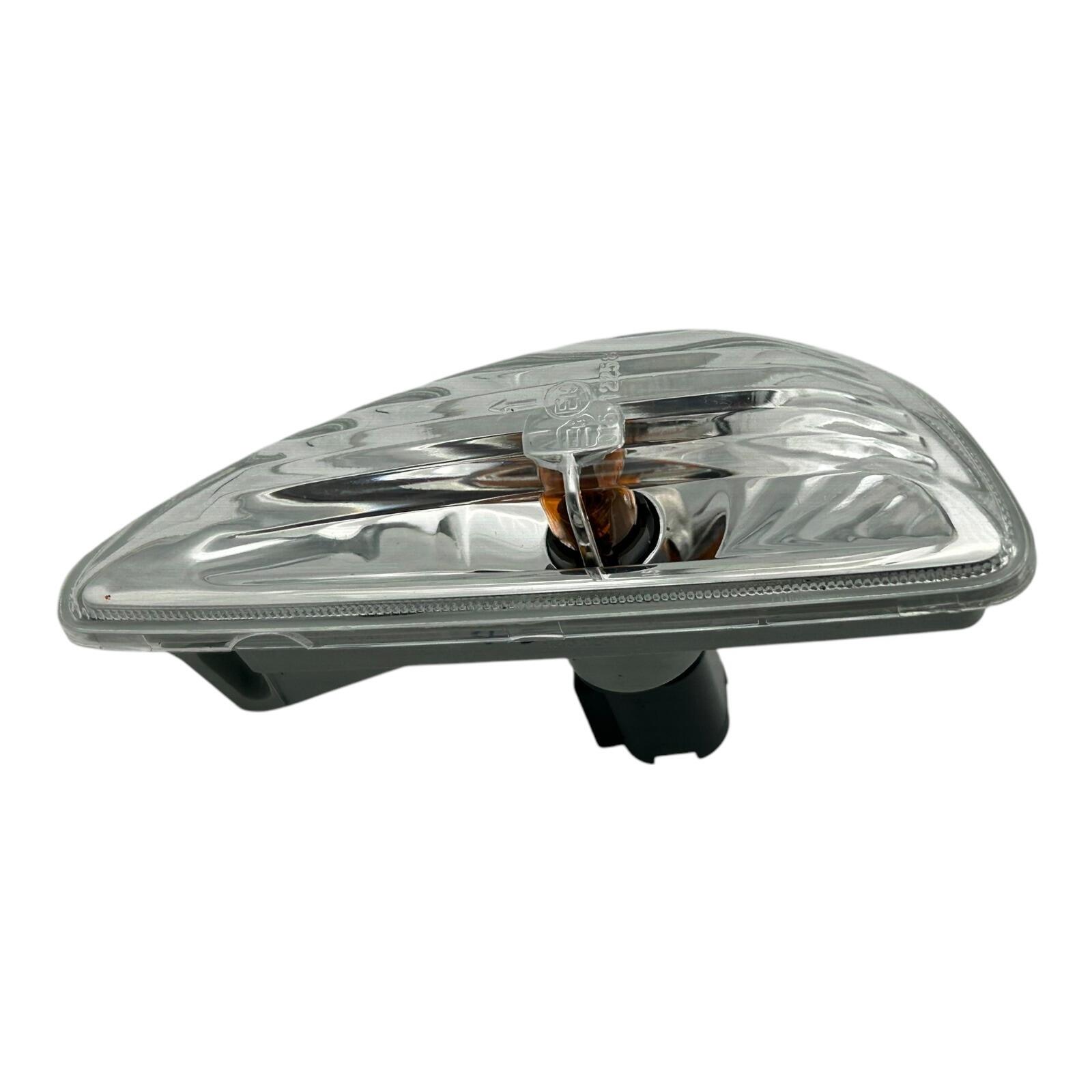 Authentic KIA Hyundai i20 LH NS Side indicator assembly component
