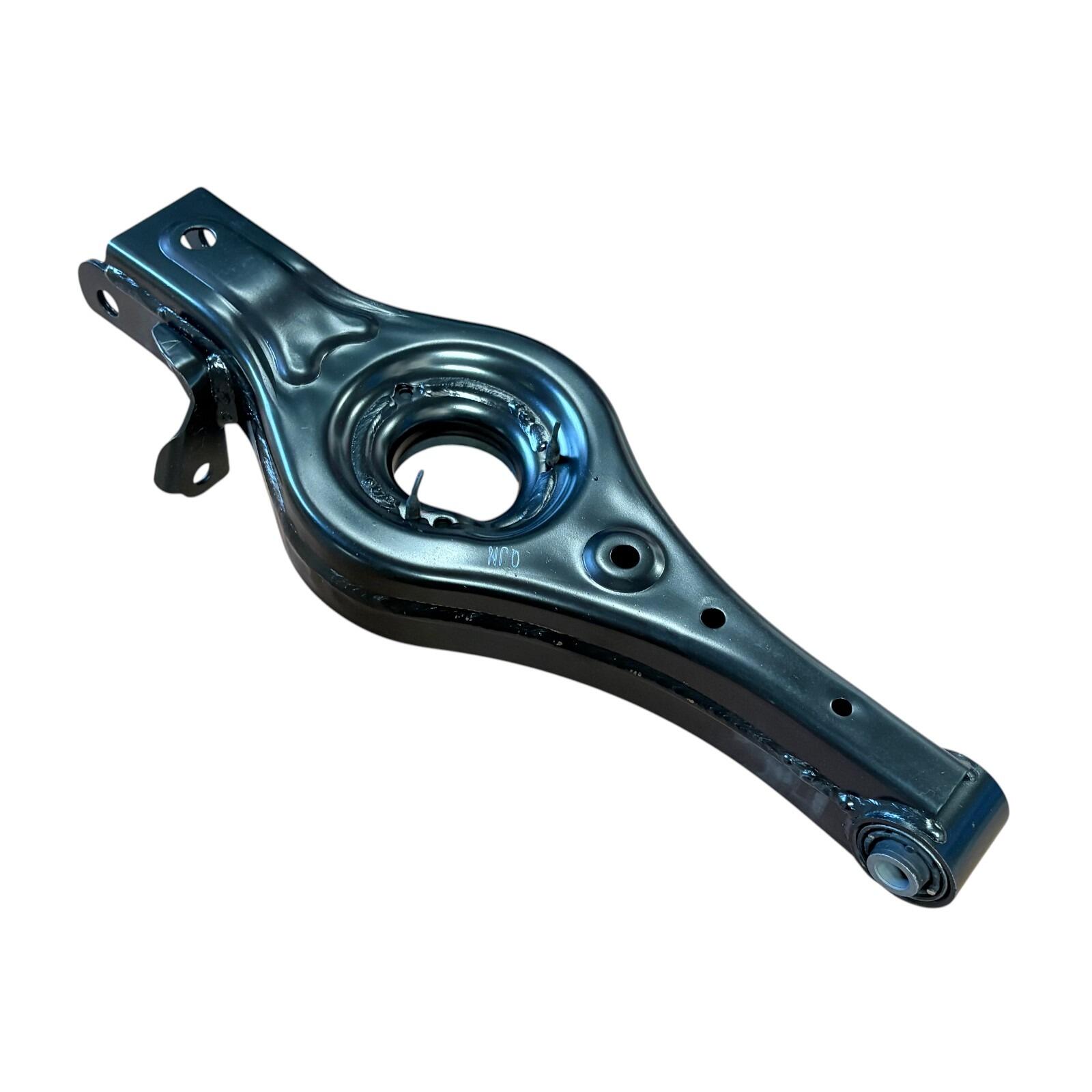 Genuine KIA / Hyundai RH OS Lower Rear Suspension Arm — part number 552202S200