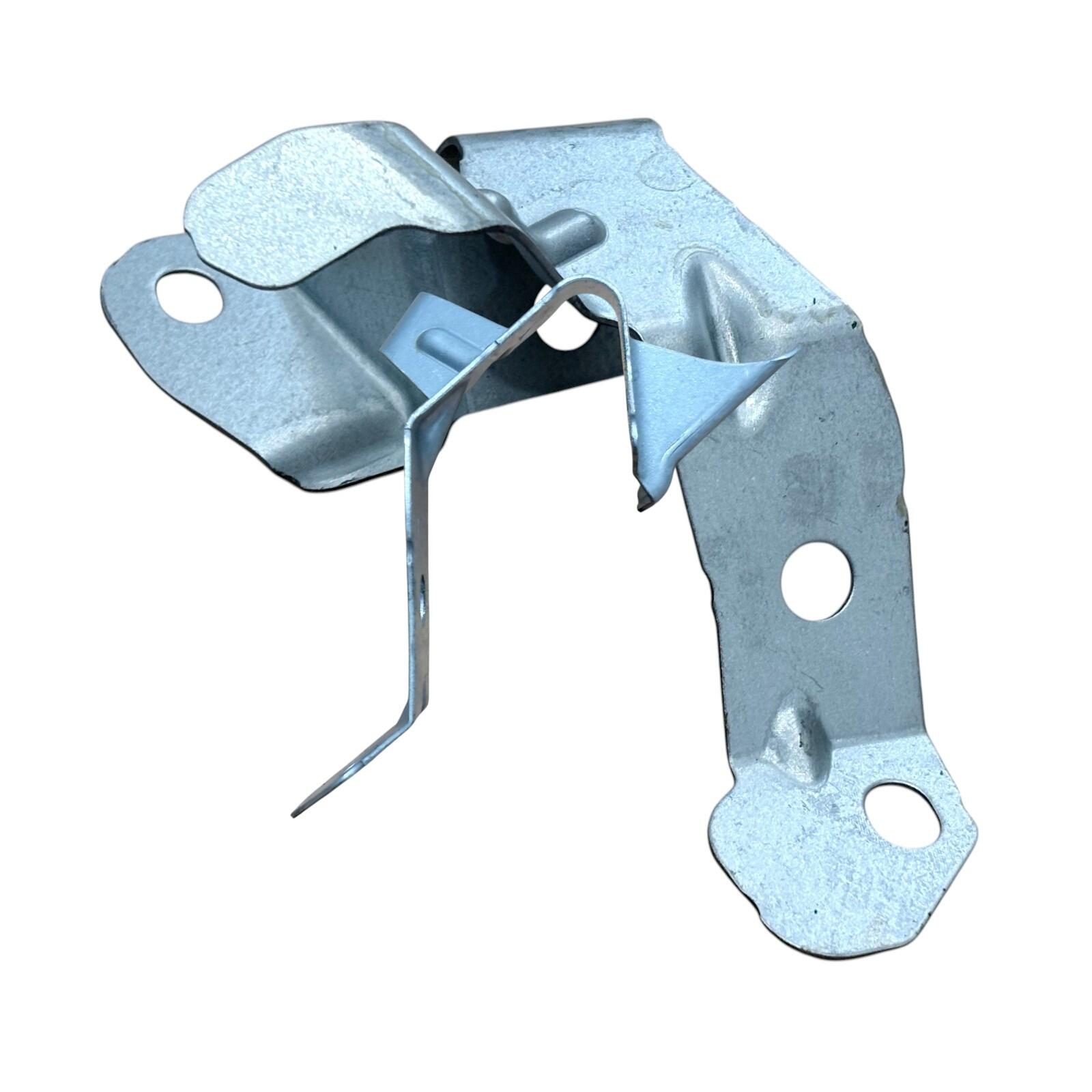 13489028 — Genuine Vauxhall Insignia B LH NS Front Wing Bracket YR00119880, factory-specification unit