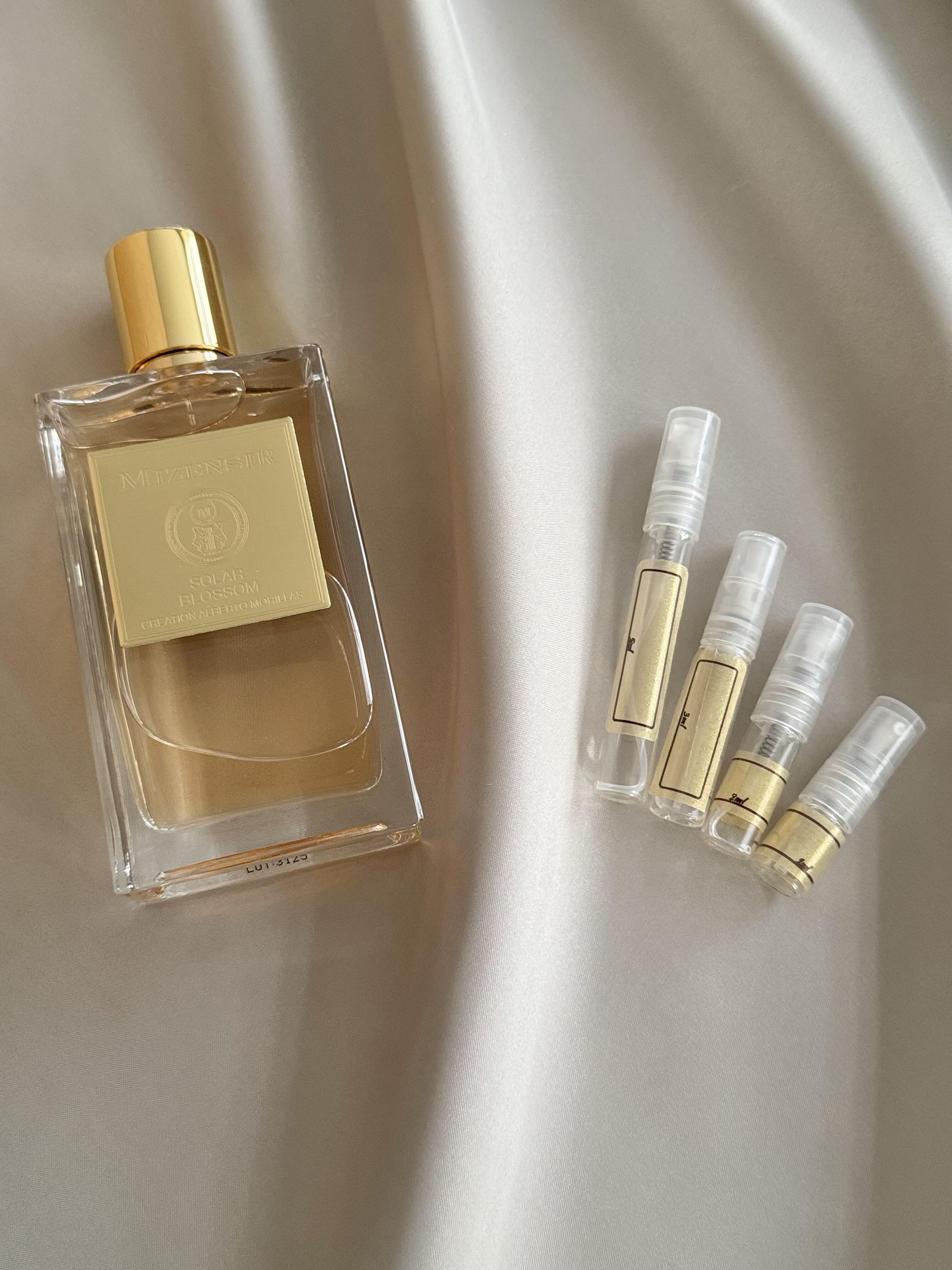 Mizensir Solar Blossom with sample bottles