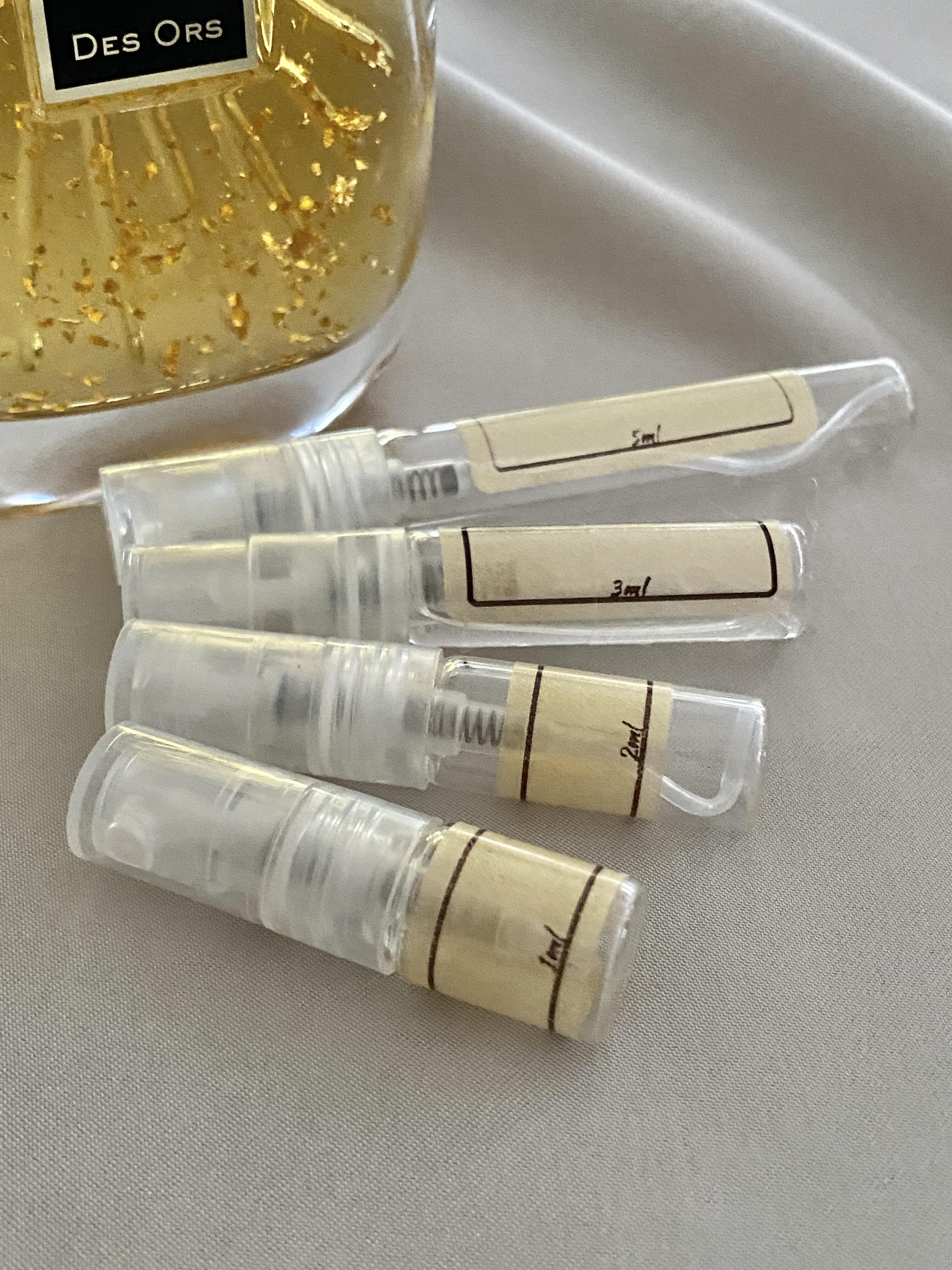 Atelier Des Ors Lune feline with sample bottles