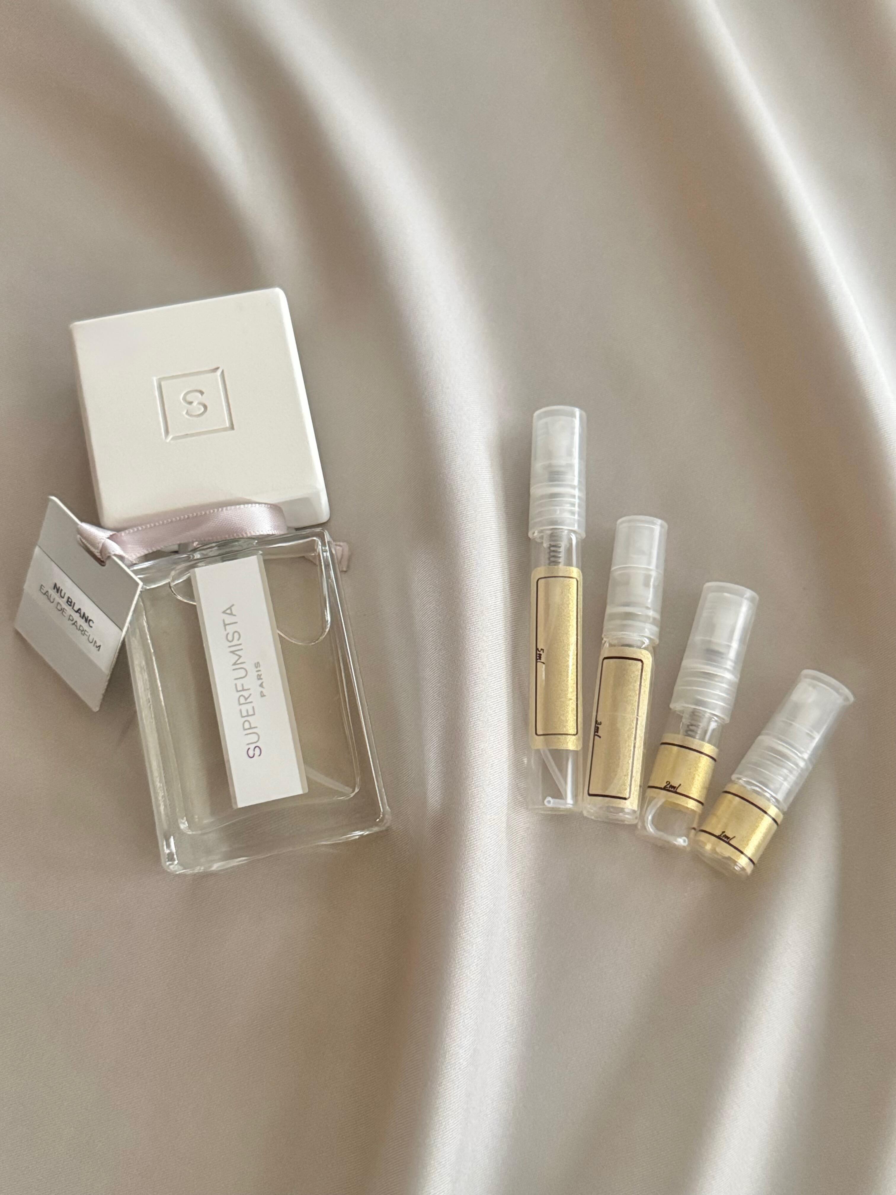 Superfumista Nu Blanc with sample bottles