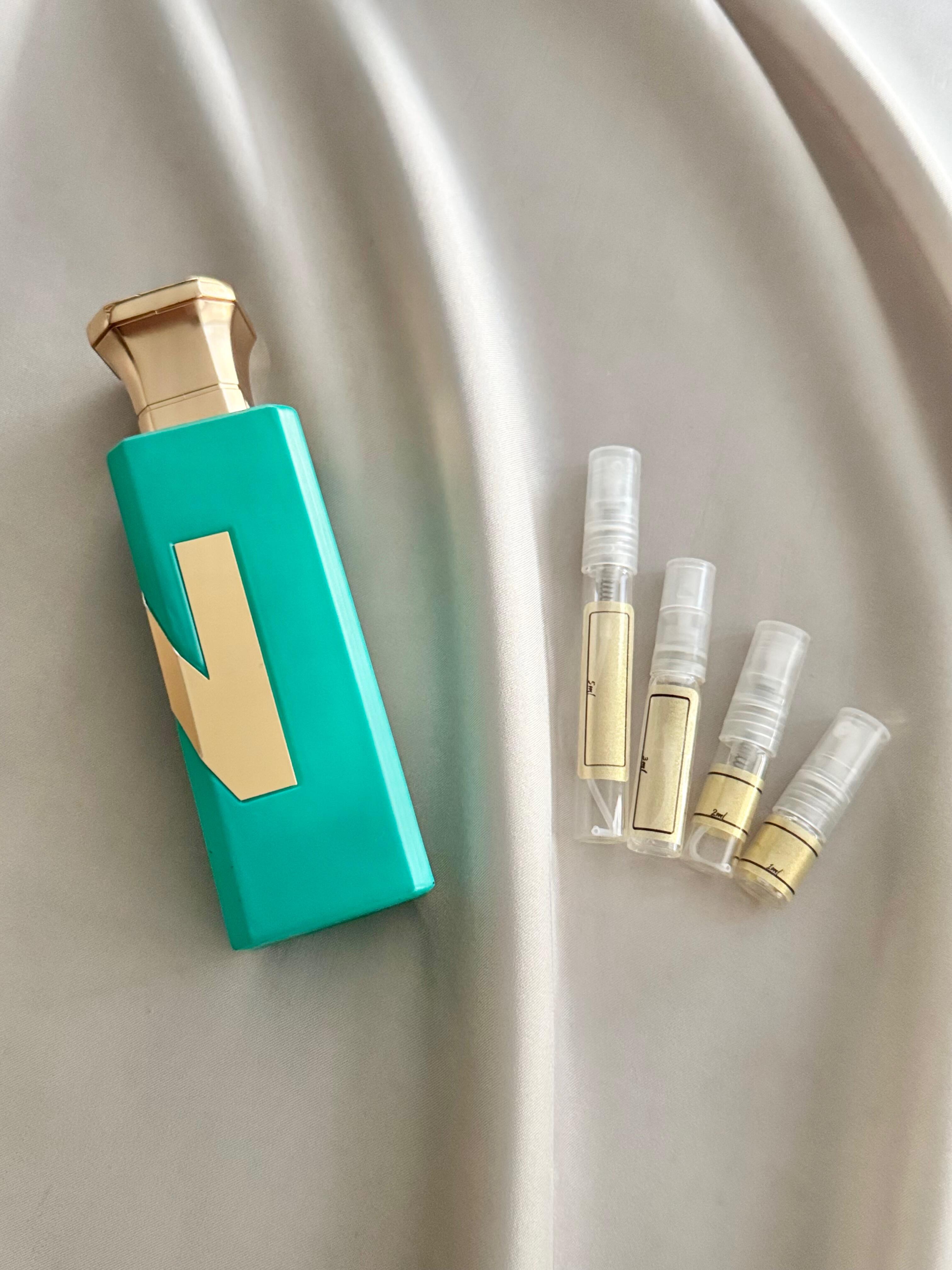 Naseem Twin Paradise with sample bottles