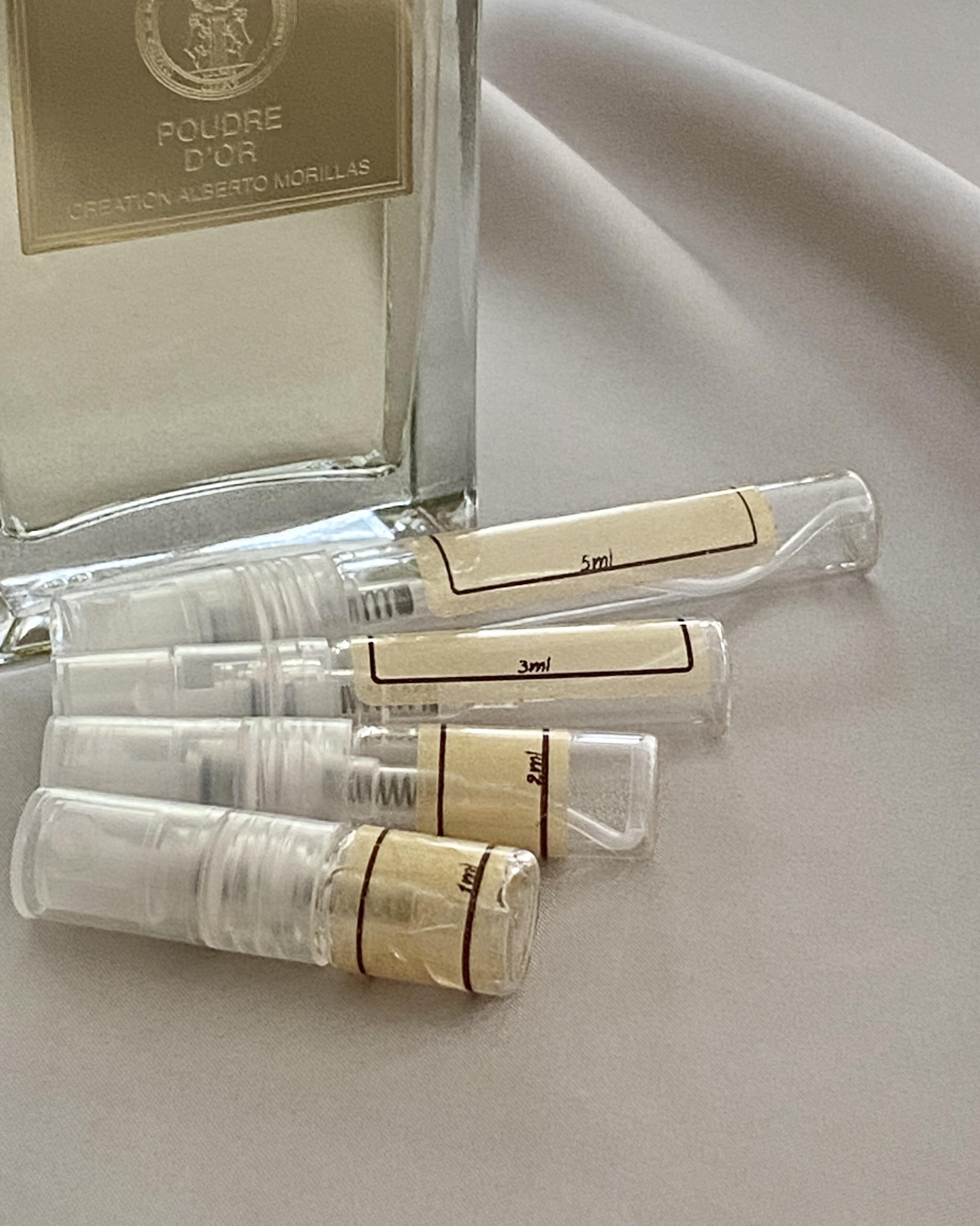 Mizensir Poudre D'or and sample bottles
