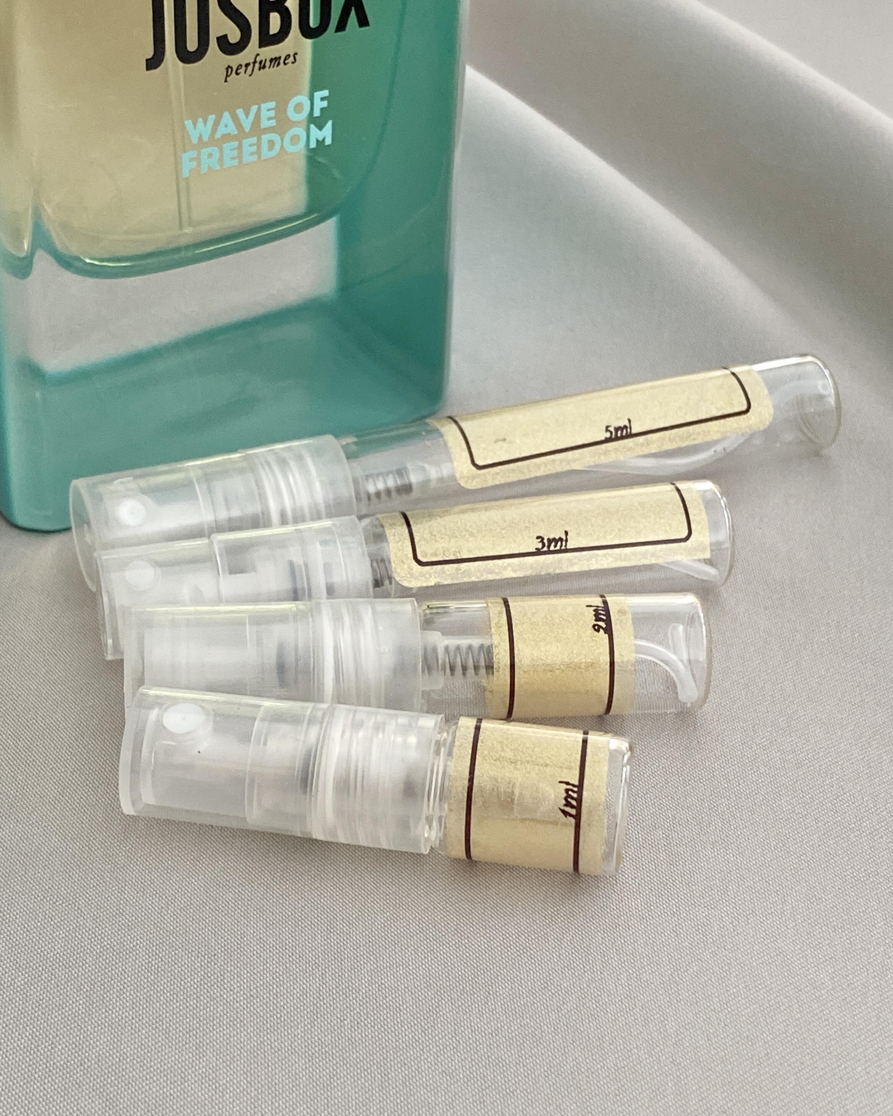 Jusbox Wave of Freedom and sample bottles
