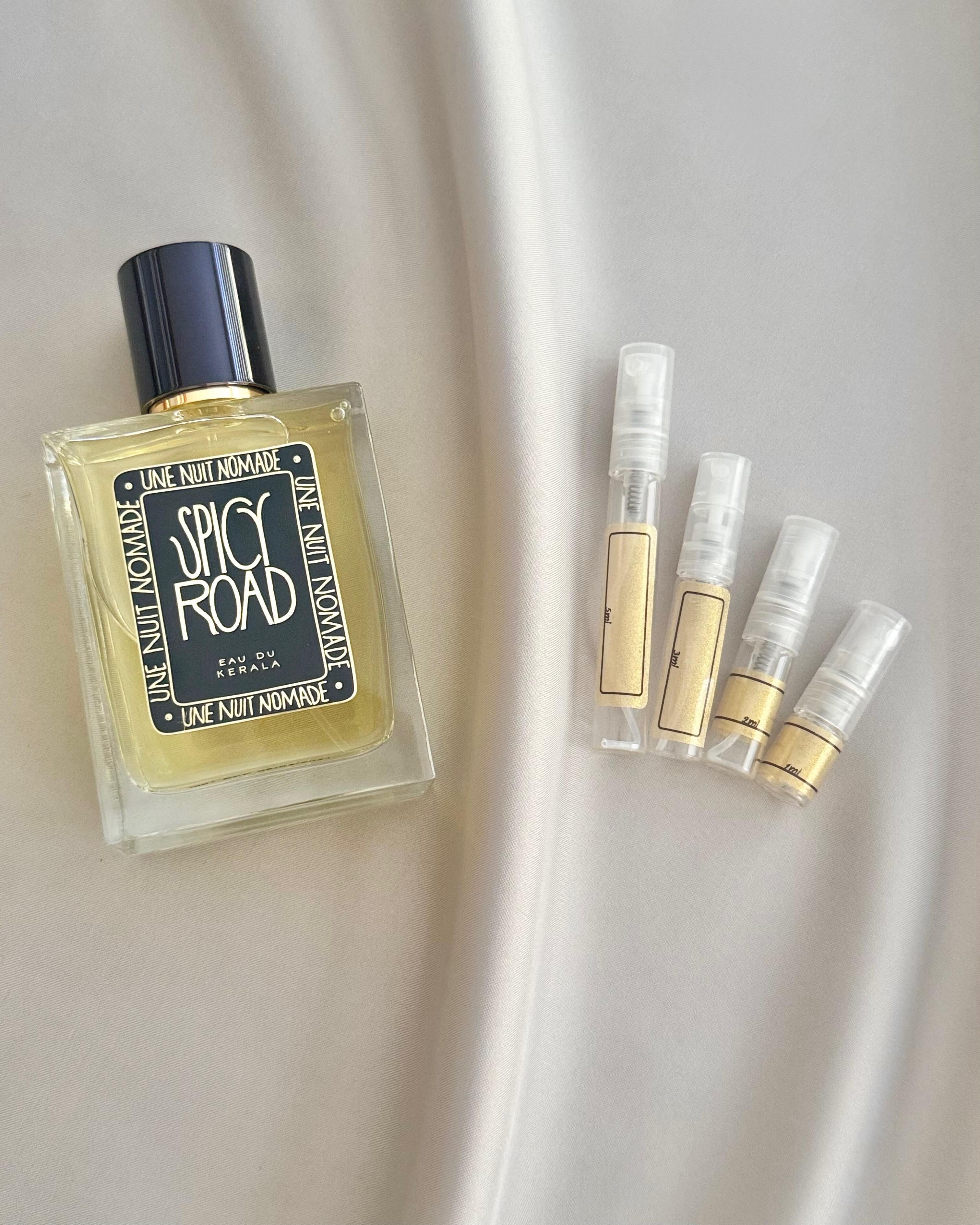 Une Nuit Nomade with sample bottles