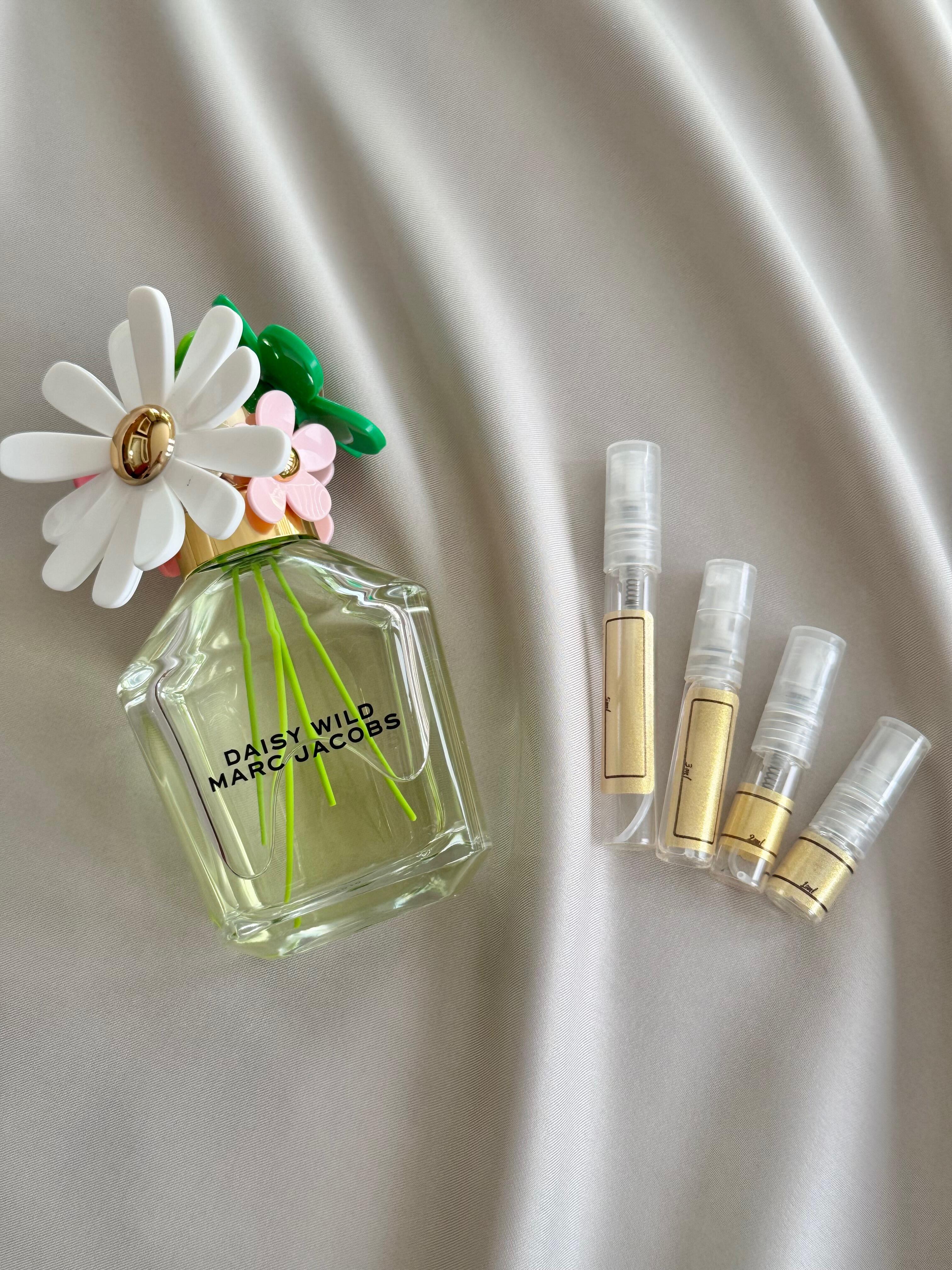 Marc Jacobs Daisy Wild with sample bottles