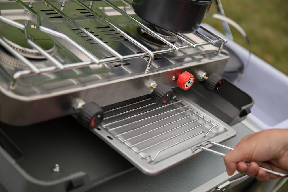 Combi IR Grill Cooker - Lifestyle3