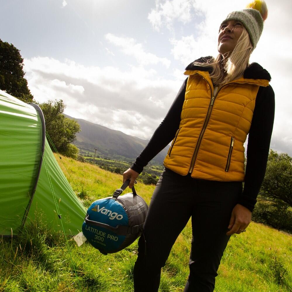 Latitude Pro 300 - Lifestyle1