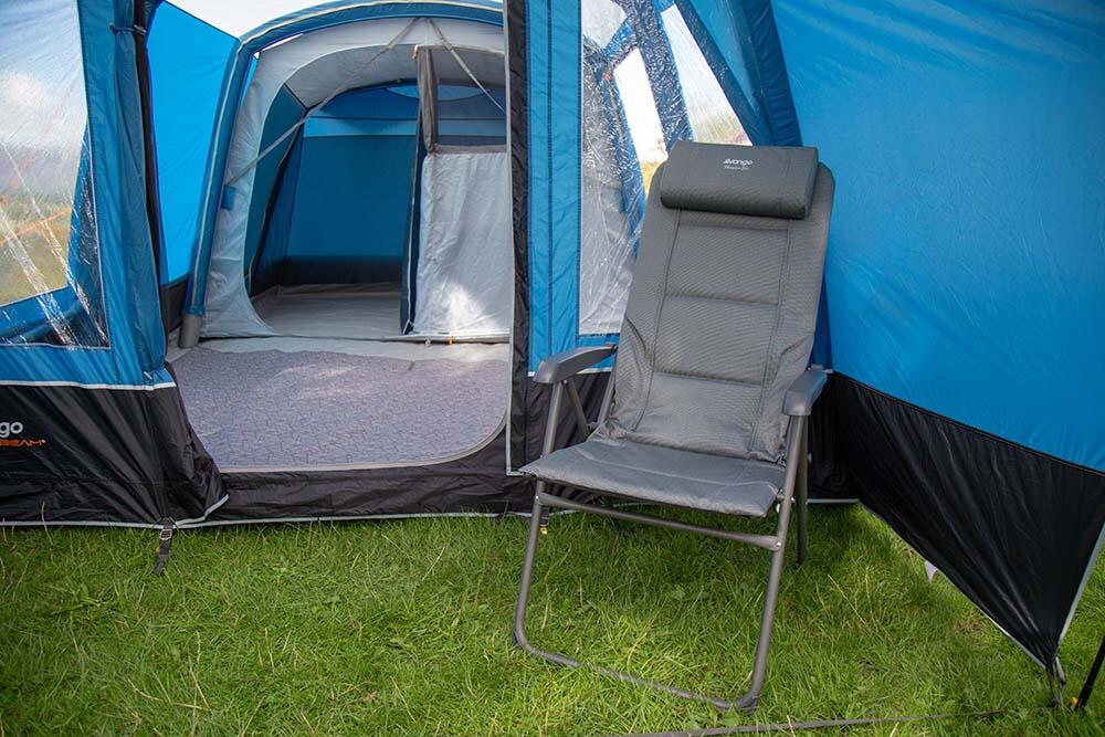 Hampton DLX 2 Chair - Lifestyle6