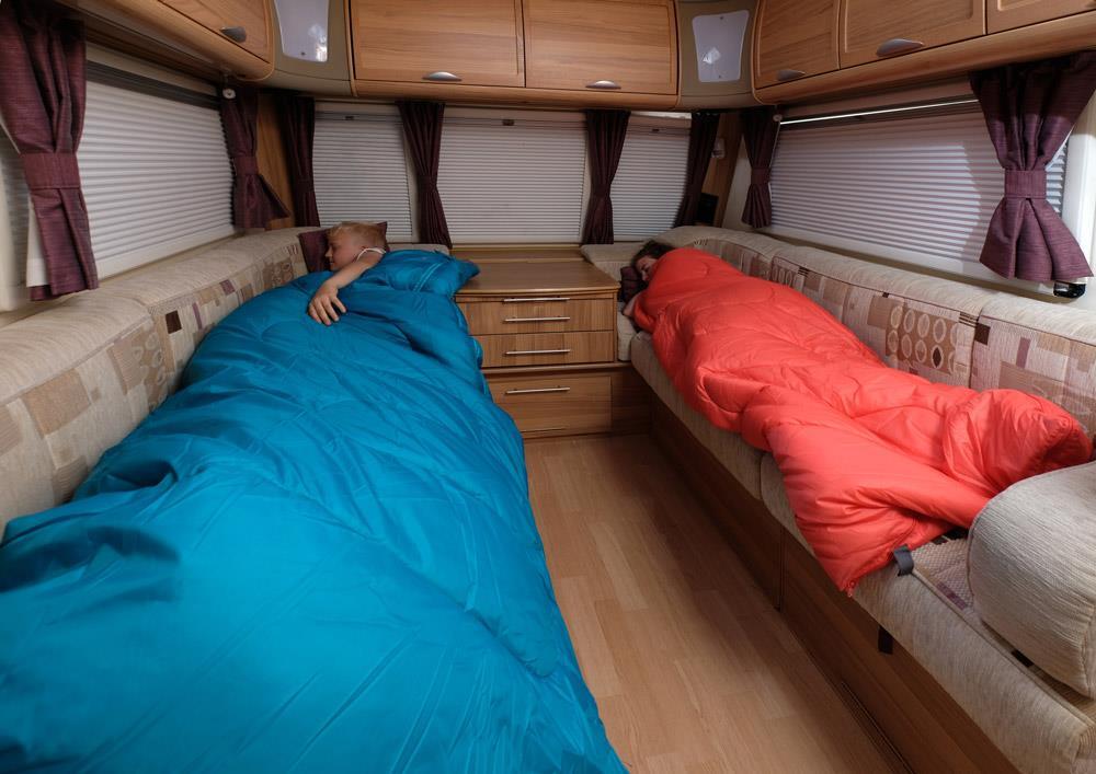 Ember Single - Lifestyle1