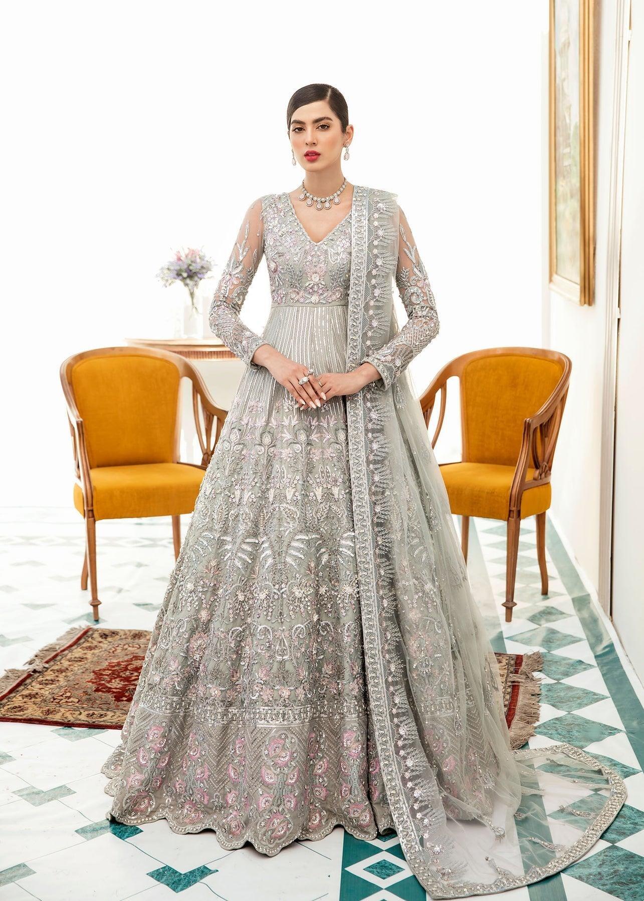 Clearance Sale on Premium Pakistani Designer Outfits