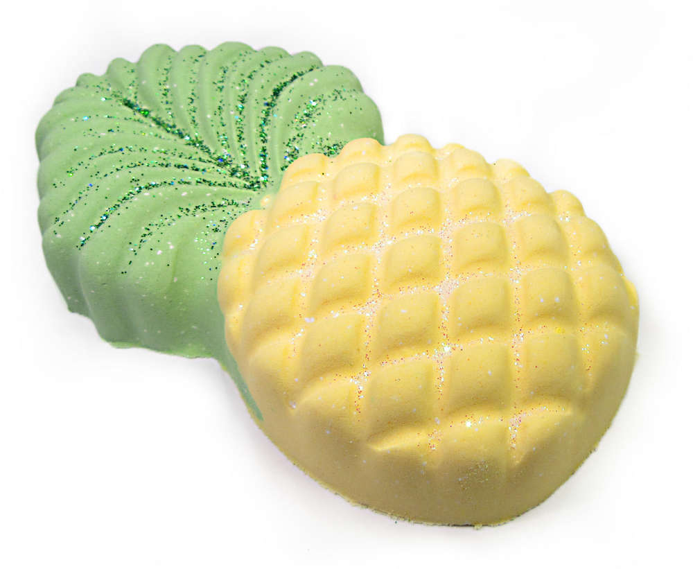 pinapple bath bomb