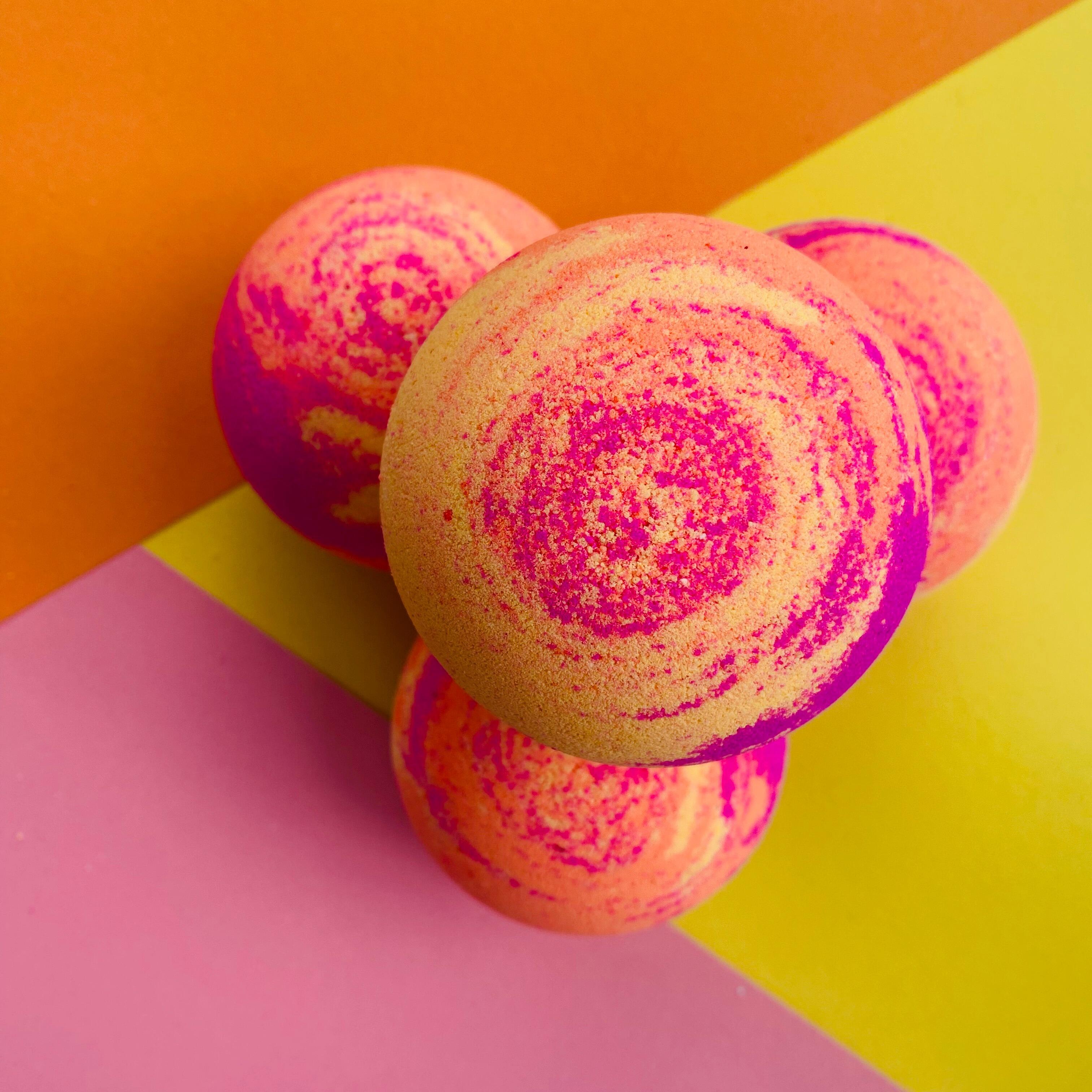 Handmade Raspberry Mojito scented bath bomb with retro colours