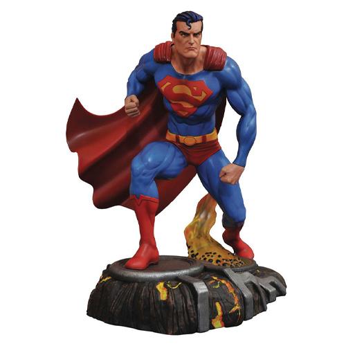 Superman DC Gallery PVC Statue