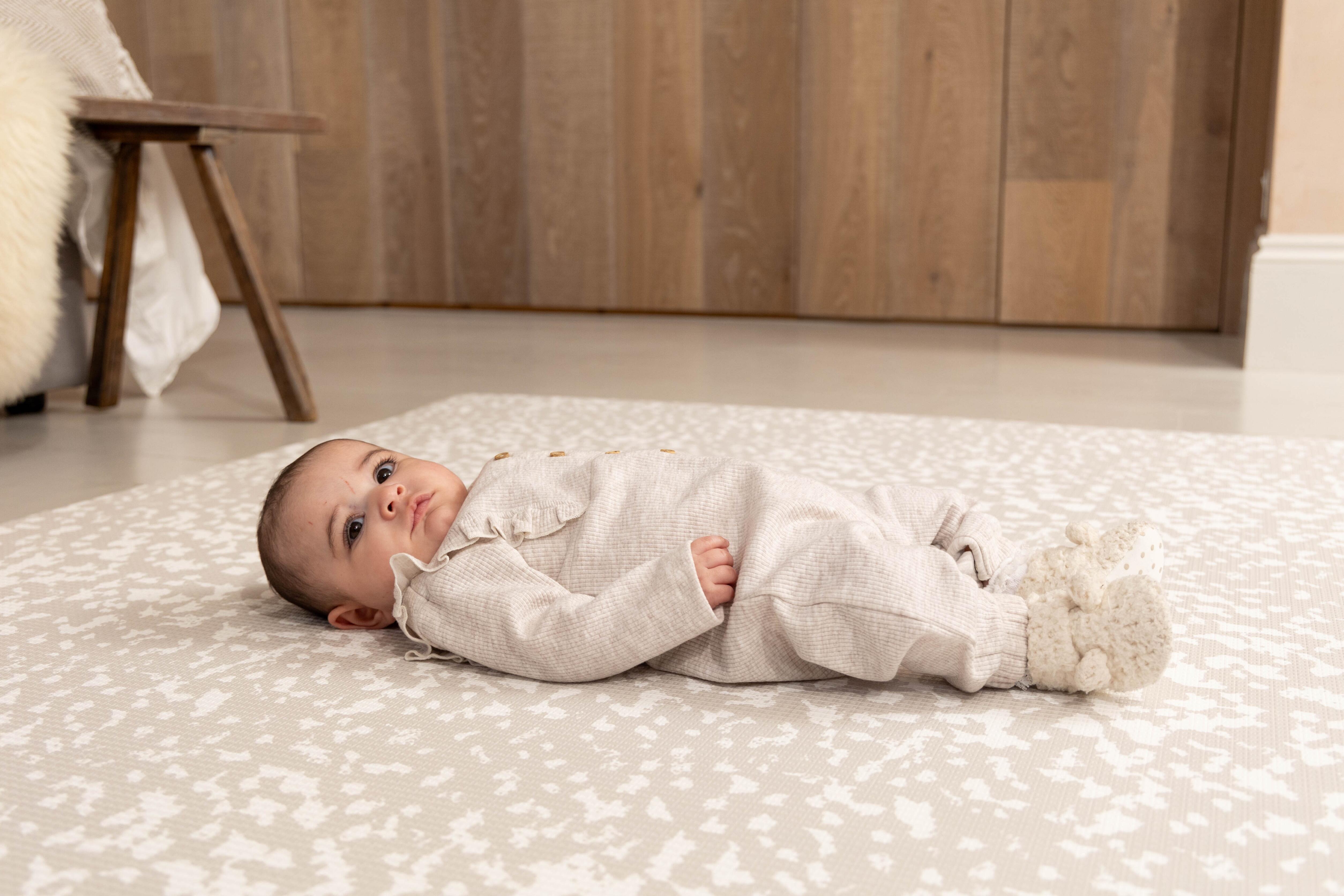Reversible Speckled Kisses Playmat – Luxury Greige non-toxic baby playmat by Little Fae