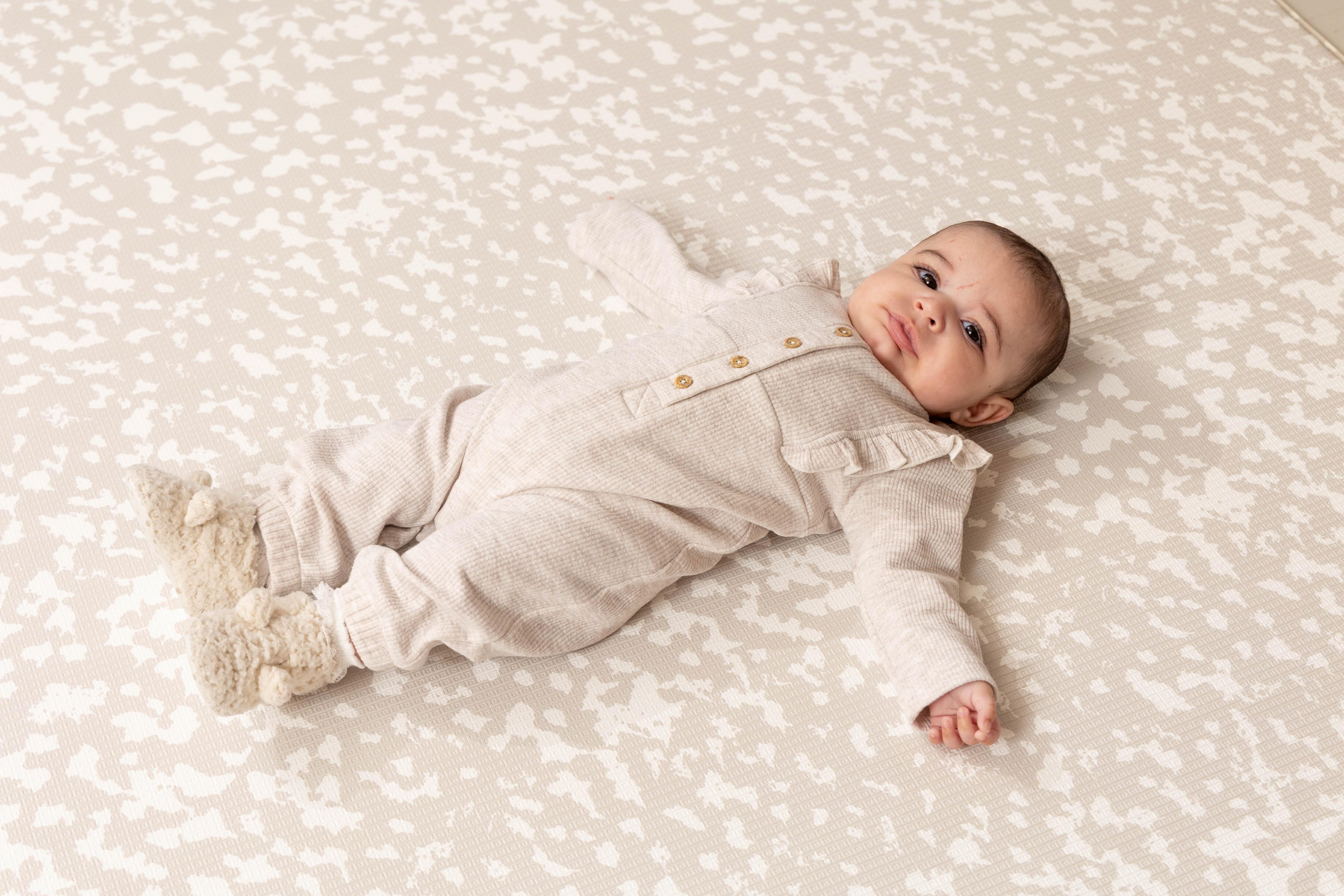 Non-toxic Medium Speckled Kisses Playmat in Luxury Greige for everyday play