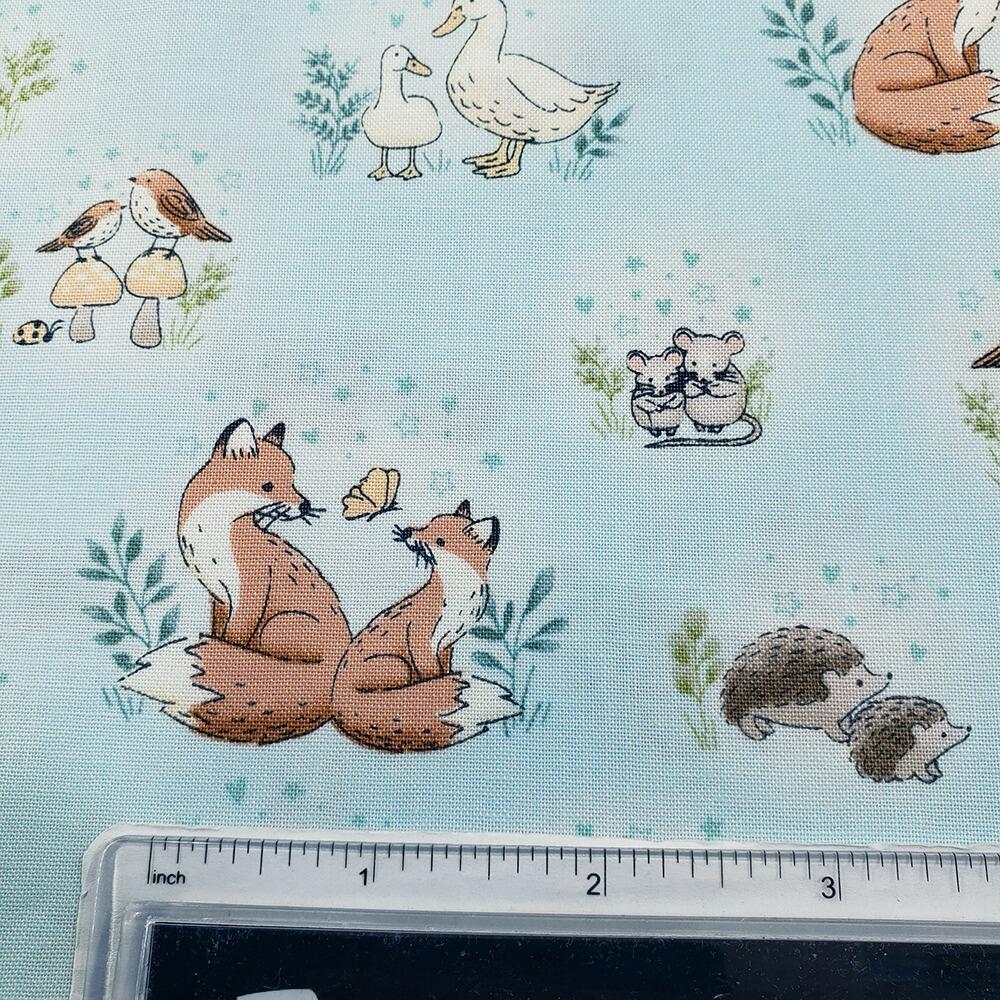 Makower, woodland wonder, forest animal fabric, foxes, wildlife, rabbits, mice, 100% cotton fabric