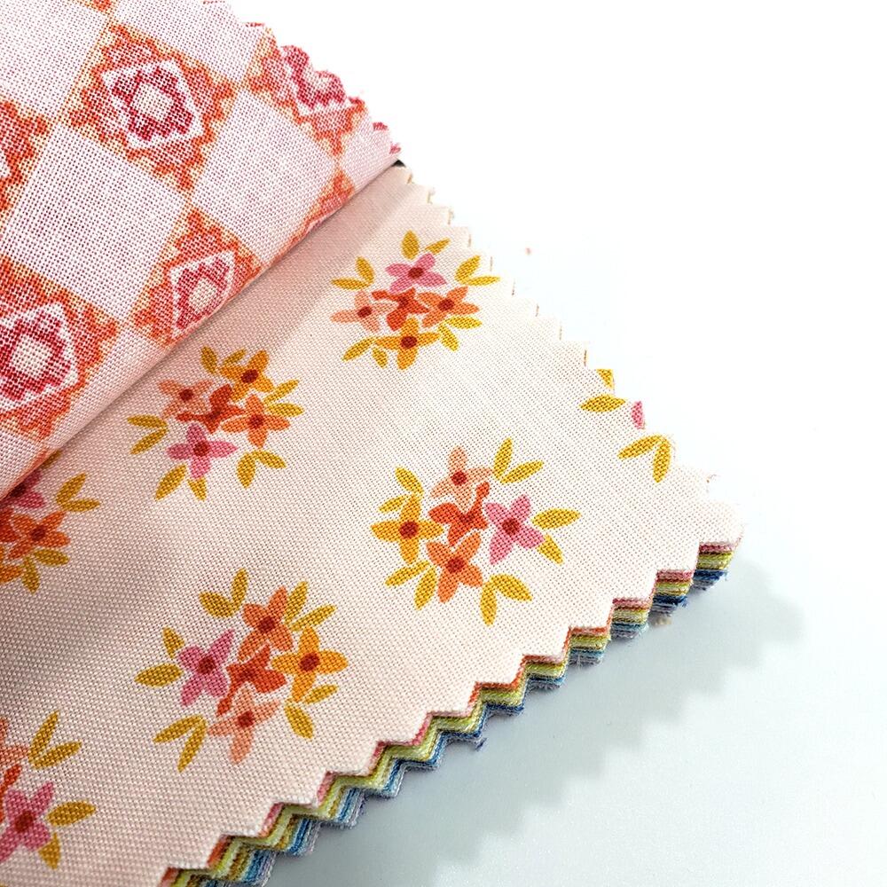 andover fabrics charm pack, patchwork squares, 5 inch squares, Karen Lewis, modern quilting, bright colours, easy quilting