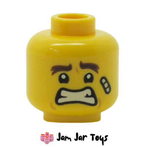 LEGO Douglas Elton Head (El Fuego), Scared