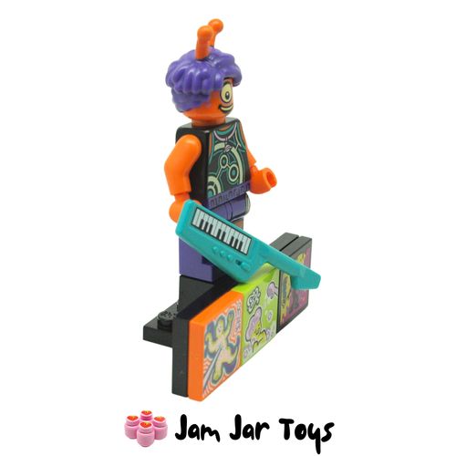 LEGO Alien Keytarist Side View