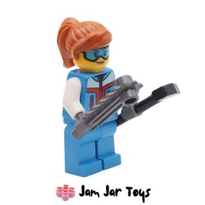 LEGO CITY Minifigure Ice Sculptor - Female Side View