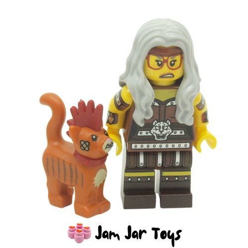 LEGO Sherry Scratchen-Post Minifigure Front View