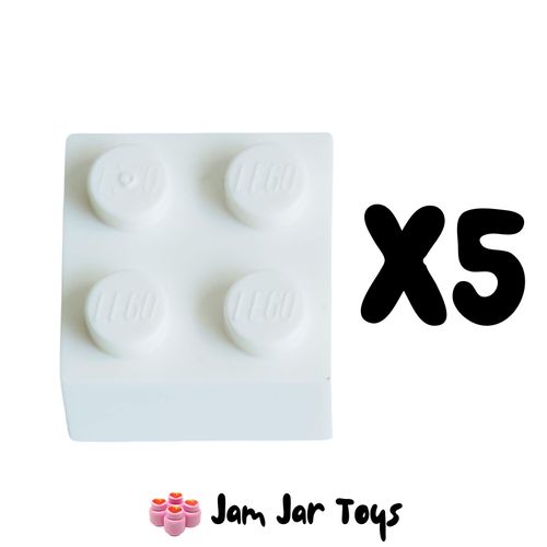 LEGO Five White Bricks 2 x 2. BK3