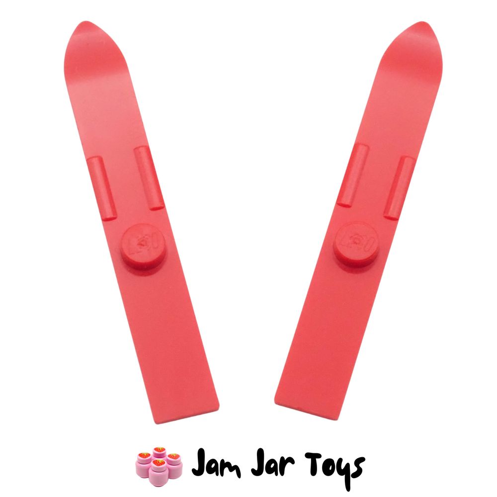 LEGO Red skis