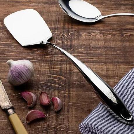 Taylors Eye Witness Sabatier Professional Mirror Polished Stainless Steel Turner