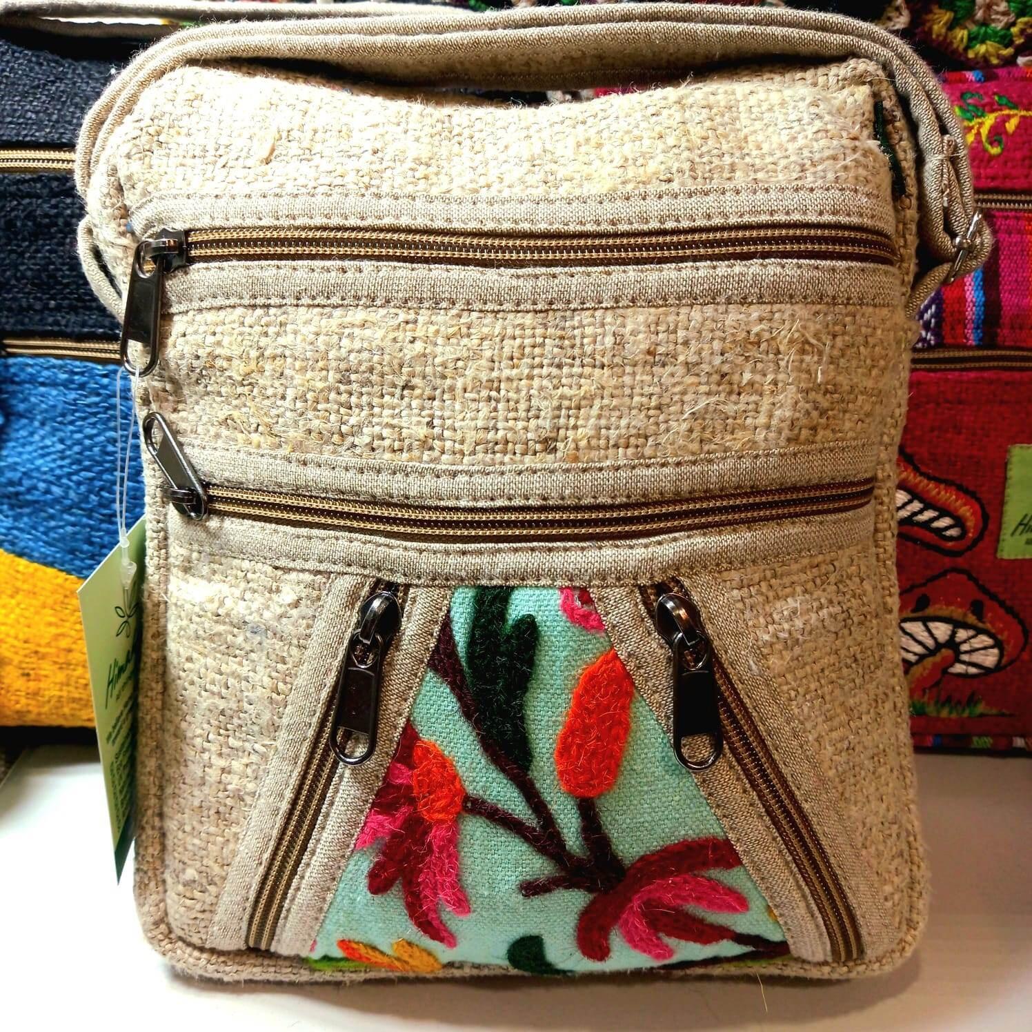Multi Pocket Crossbody bag in Natural with diagonal pockets