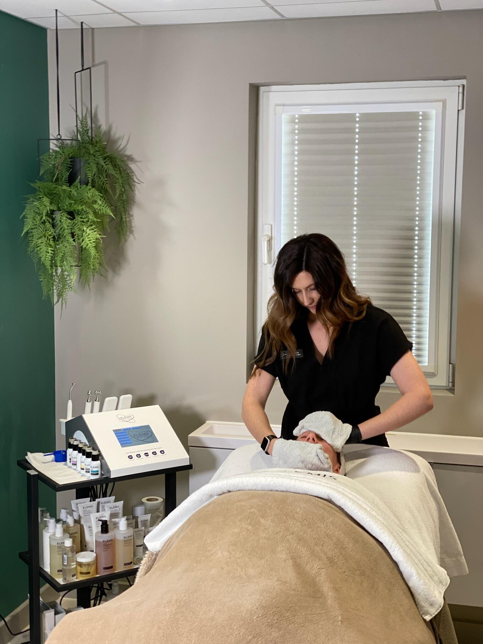 Elemis Ritual Approach