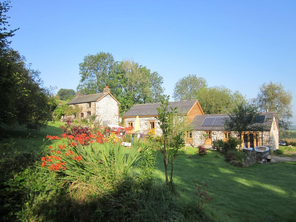 A fabulous spinning and weaving fibre retreat!