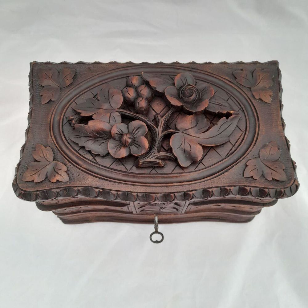 Antique Hand Carved Black Forest Lockable 3 Tier Jewellery Box Silk